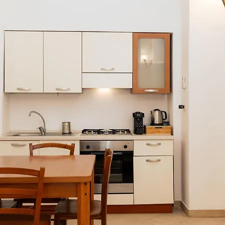 Domus Homestay szállás *